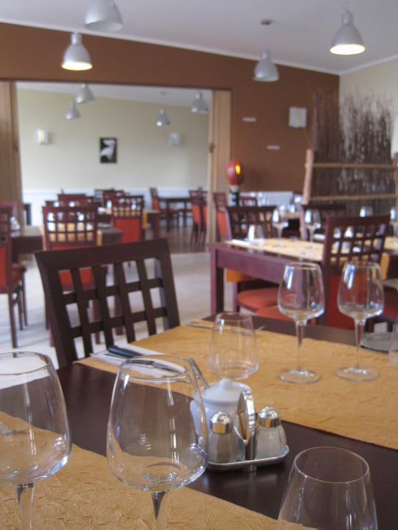 Hotel Restaurant Rive Gauche Bessines-sur-Gartempe Dış mekan fotoğraf