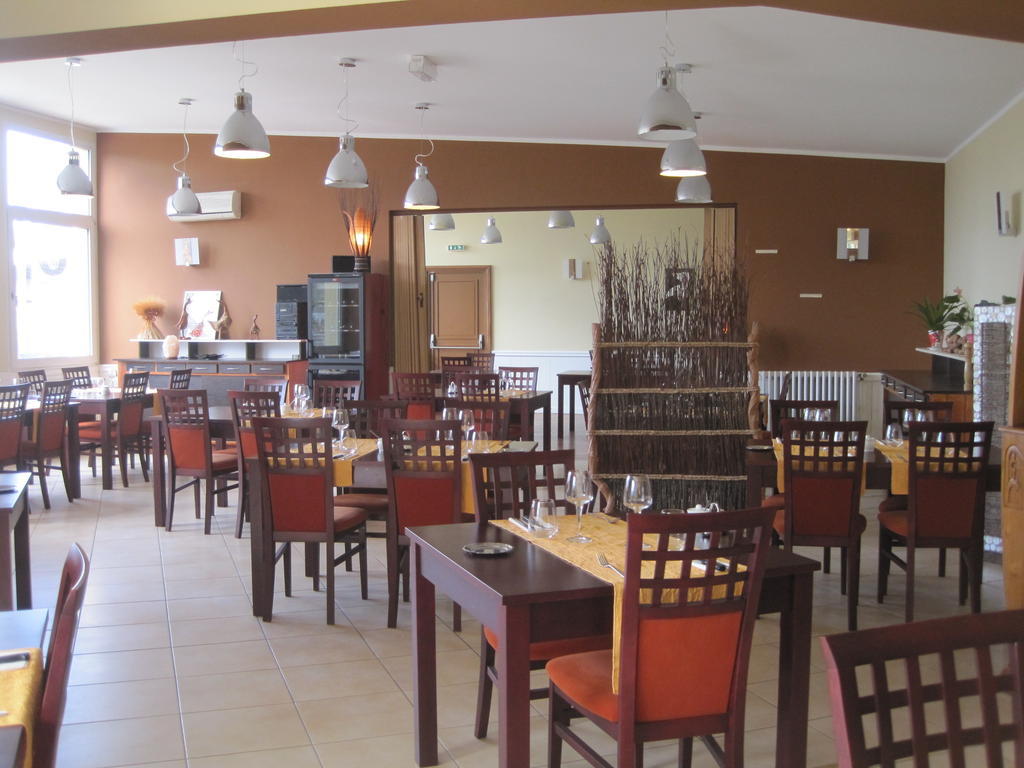 Hotel Restaurant Rive Gauche Bessines-sur-Gartempe Dış mekan fotoğraf
